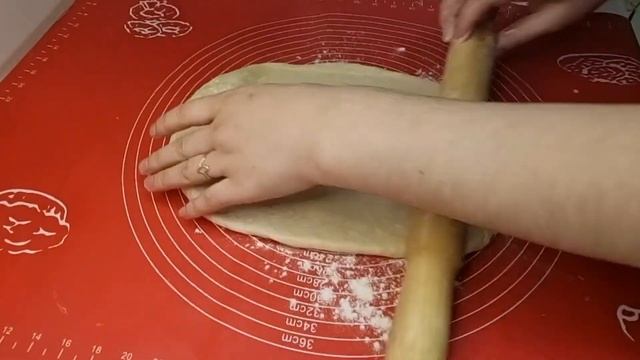 ЗОЛОВКА НАУЧИЛА Наши любимые Булочки к чаю!!! ( с сахаром выпечка) Gotovim vkusno. смотреть онлайн