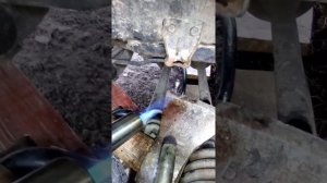 Как открутить прикипевший тормозной штуцер