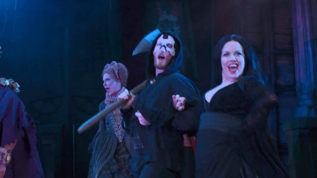 The Addams Family UK tour trailer | 2021 footage смотреть онлайн