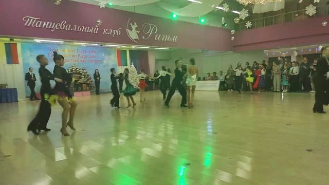 Джайв. Юниоры 1+2 Ритм смотреть онлайн