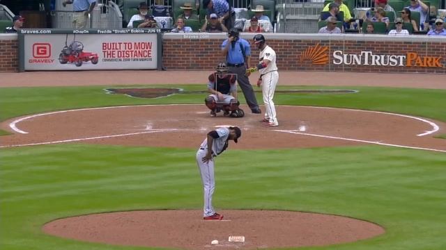 Swanson, Braves score 6 in 9th, walk off vs. Fish смотреть онлайн