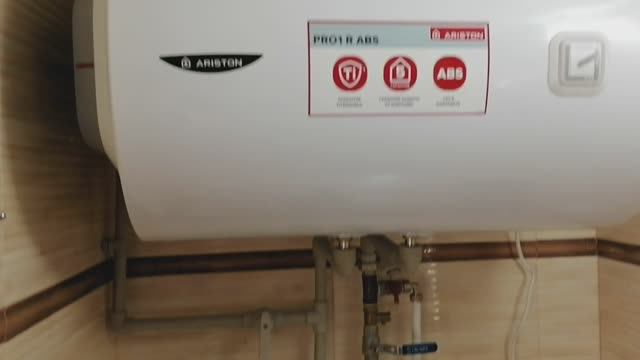 Как самому подключить бойлер к водоснабжение, как можно брать воду из бойлера, если нет воды в кране смотреть онлайн