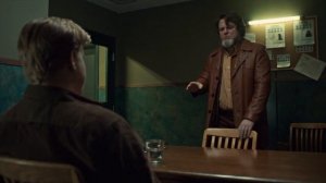 [FARGO S02] The lawyer's entrance to the police station - Nick Offerman as Karl Weathers