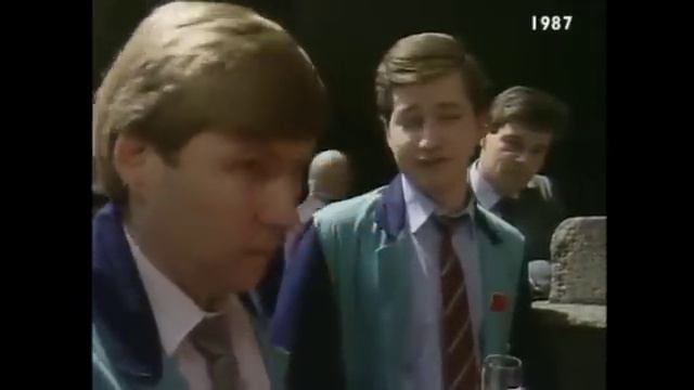 Yuppies in City BBC Election 1987 смотреть онлайн