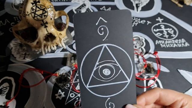 БРЕЛОК ЗАЩИТА ОТ ЗАГОВОРОВ, НАГОВОРОВ, СПЛЕТЕН, ПЛОХИХ СЛОВ И МНОГОГО ДРУГОГО. СИГИЛ ЧЕРНЫЙ смотреть онлайн