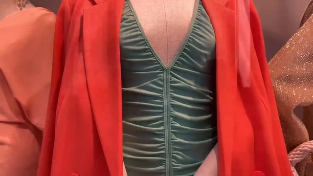 Что будем носить этой осенью? Обзор трендов : что модно ? смотреть онлайн