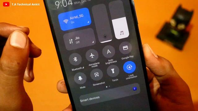 MIUI 14 VS HyperOS Control Centre Comparison | Who Is Best ? смотреть онлайн