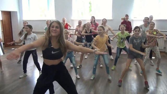 ZUMBA смотреть онлайн