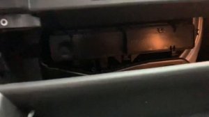 Замена салонного фильтра Skoda Kodiaq