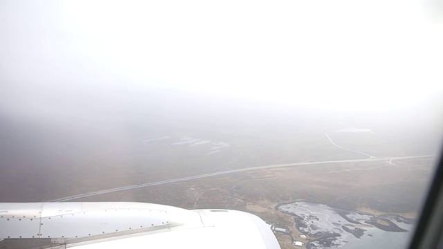Посадка в Кефлавике. Landing at Keflavik смотреть онлайн
