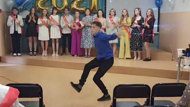Мама Я танцую. смотреть онлайн