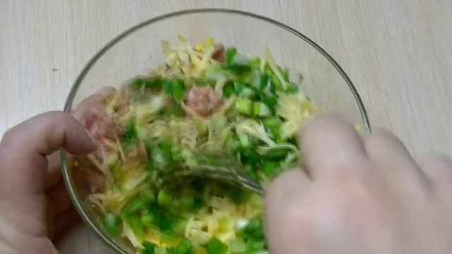ЯЙЦА ФАРШИРОВАННЫЕ С ТУНЦОМ, СЫРОМ И ЗЕЛЕНЫМ ЛУКОМ смотреть онлайн