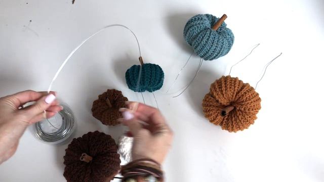 Crochet Fall Wreath - Easy pumpkin wreath tutorial смотреть онлайн