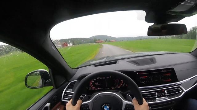 BMW X7 M50D - POV Driving Experience | 0-100