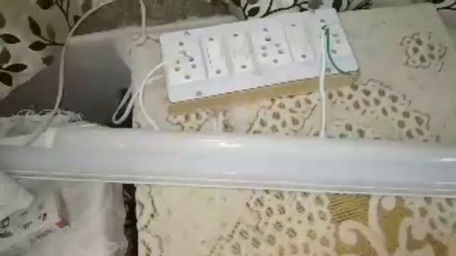 Syska 2Feet Vs Halonix 2Feet LED Tube смотреть онлайн