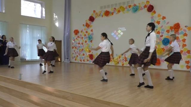 2018-10-05_Школа 856_День Учителя_03_Акварелька_Перемена смотреть онлайн