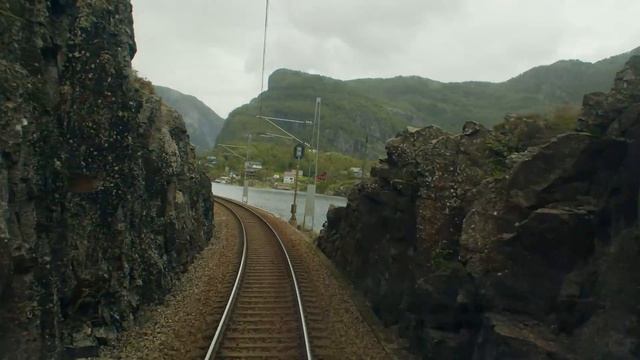 4K CABVIEW: Afternoon Commuter Train From Bergen to Voss with pointers смотреть онлайн