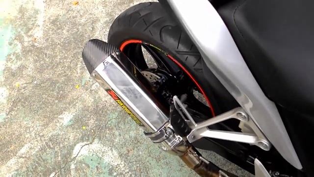 Honda CBR250R Akrapovic Exhaust Sound