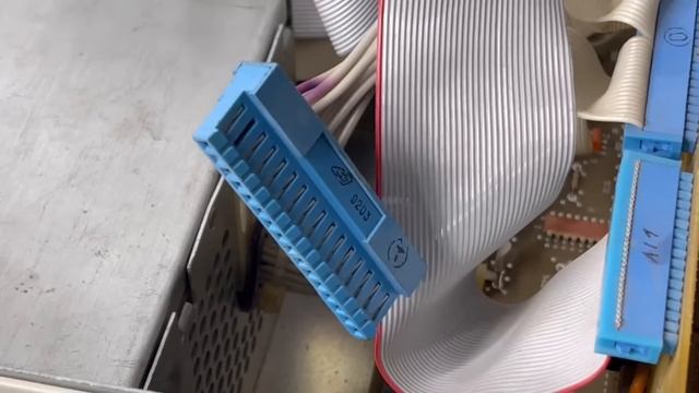 Soviets could not clone 80286 CPU, so they made... THIS. смотреть онлайн