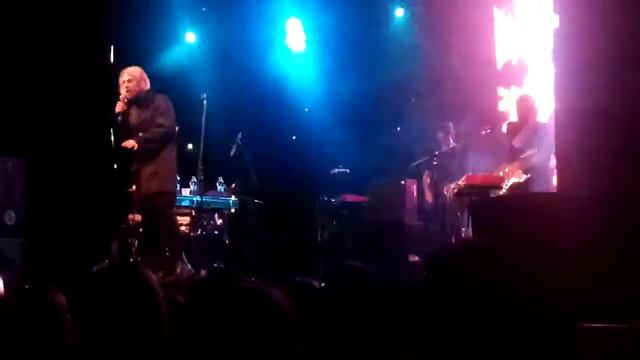 Я МЕНЯЮ ВОЗДУХ на СИГАРЕТЫ, ТЫ СЕГОДНЯ ОЧЕНЬ ПЛОХО ОДЕТА... смотреть онлайн