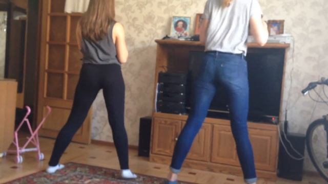Домашний тверк/TWERK смотреть онлайн