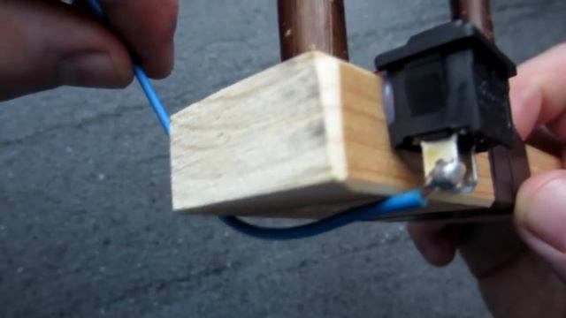 Как сделать электрический резак для пенопласта смотреть онлайн