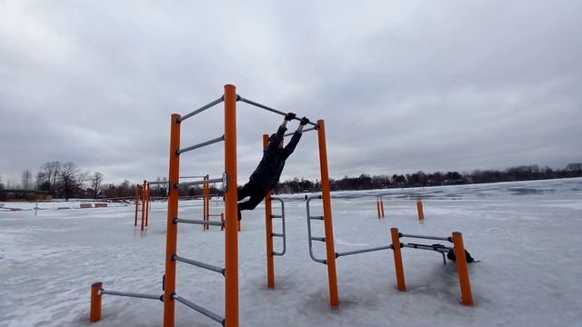 Топ 5 Простых элементов на турнике (2 часть) смотреть онлайн