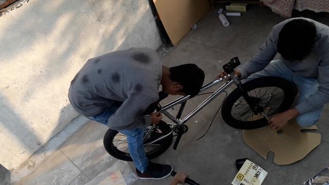 UNBOXING MY NEW BMX BIKE!! | KINK GAP BMX - 2019 смотреть онлайн