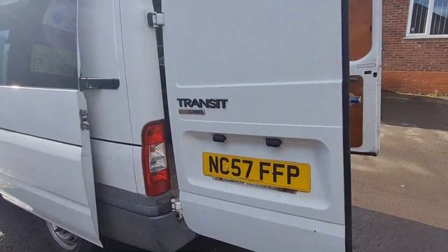 NC57FFP TRANSIT 280 SWB DIESEL FWD Low Roof Van TDCi 85ps смотреть онлайн