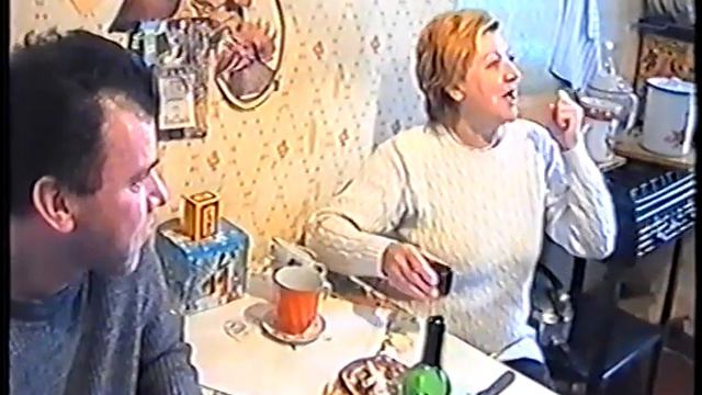 Влад , Света и Эрика в Вологде в 2002 году смотреть онлайн
