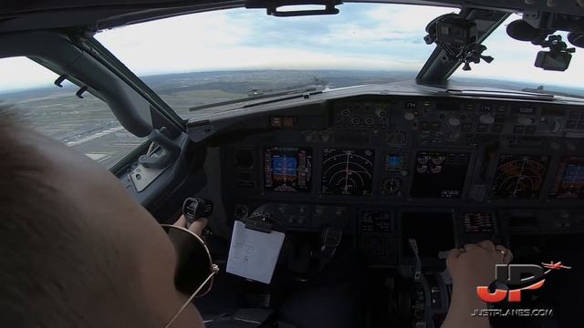 Boeing 737-800 Takeoff From New Istanbul Airport??