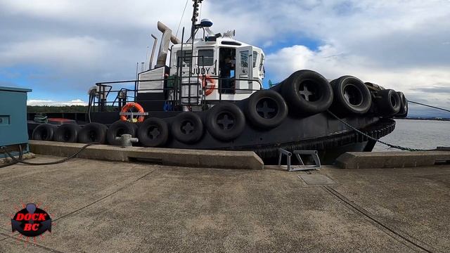 Tugboat Tractor Judy J / Dock BC смотреть онлайн