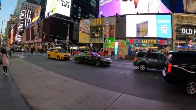 Times Square New York City in March 4K 2023 смотреть онлайн