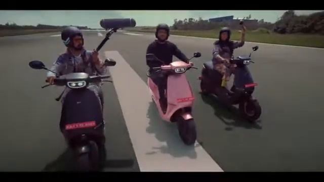 Raftaar Raps For Ola Electric Scooter ? #SaveEarth смотреть онлайн