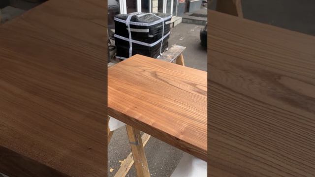 Столешница под раковину в ванную комнату из слэба азиатского Карагача. #столешница #столы смотреть онлайн