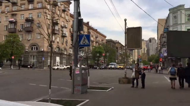 Хроника Киева перекрёсток улицы большой Васильковской и улицы деловой вид на тетрис 27 апреля 2017г смотреть онлайн