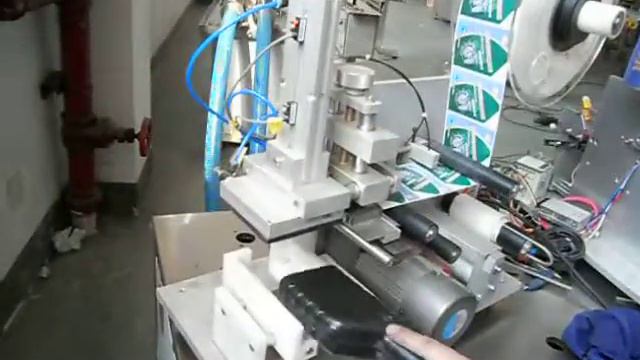 semi-automatic square bottle both sides labeling machine смотреть онлайн