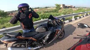 Suzuki Hayabusa 3rd Gen Vs 2023 BMW S1000RR | Isne to Kahke Leli?