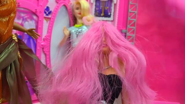 Barbie Dolls Head Twist Changing Hair Style + Color Change Hair смотреть онлайн