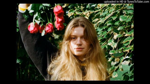 Girl In red - You Stupid Bitch (Early View) (Unreleased) смотреть онлайн