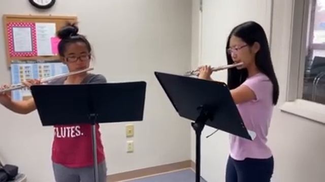 Summertime Flute Duet by George Gershwin arr. Tommy Newsom, Celebrity School of Music, Gayle Getts смотреть онлайн