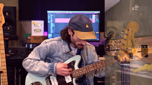 Does Squier Classic Vibe Suck? (60's Jazzmaster Review!) смотреть онлайн