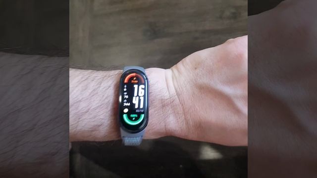 Xiaomi Smart mi band 8 смотреть онлайн