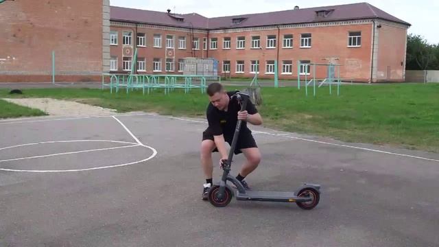 #электросамокат #городскойтранспорт #экологичность #мобильность #самокат #электротранспорт #электрич