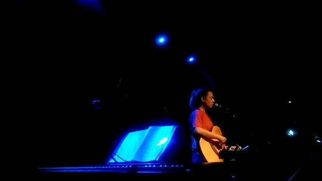 Cosmic dweller by Marlia [live] with the Boss VE20 and The Godin смотреть онлайн