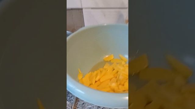 картошка ?  и мясо  говядина