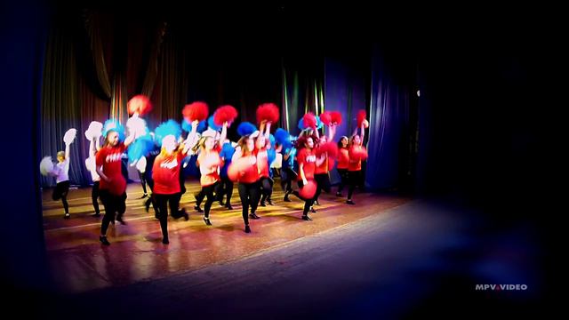 Группа Чирлидеры смотреть онлайн