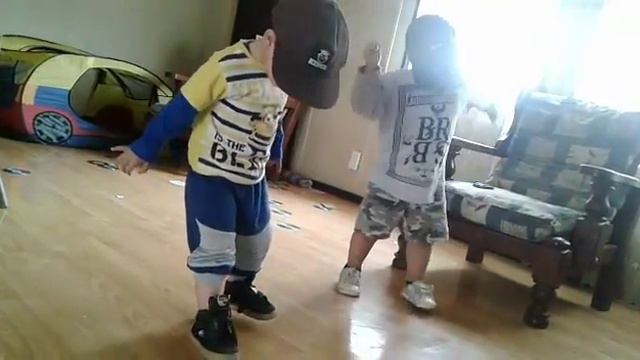 Paulo y valentin смотреть онлайн