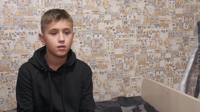 Многодетная семья из Апатитов получила памятный адрес от губернатора смотреть онлайн