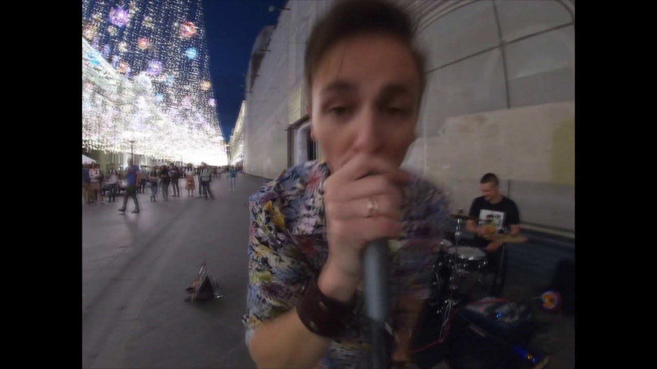 Прохожие такого не ожидали! Linkin Park, AC/DC, Queen, Bon Jovi, Kiss / (by JuicyFire) смотреть онлайн